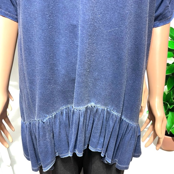 Dantelle Oil Dye Ruffle Hem Cold Shoulder Tunic Top - Picture 12 of 16